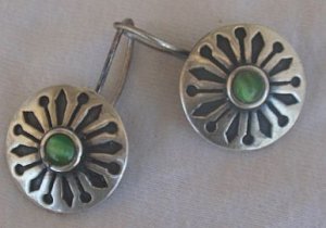 oriental green cat eye earrings
