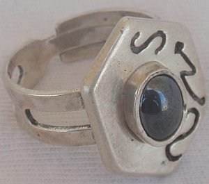 Silver onyx ring