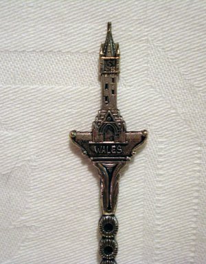 Wales silver plated souvenir spoon vintage figural tower 1254vf