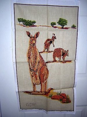 Australian kangaroo fabulous tea towel Gainsborough unused 1298vf