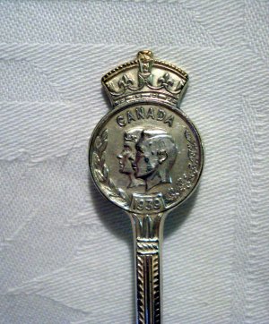 Royal visit to Canada 1939 King George souvenir spoon silverplate vintage 1327vf
