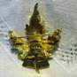 Canadian maple leaf gold plated souvenir pin brooch signed Avon numbered as new 1374vf