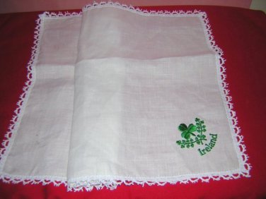 Irish linen table tray mat embroidered shamrock lace 1301vf