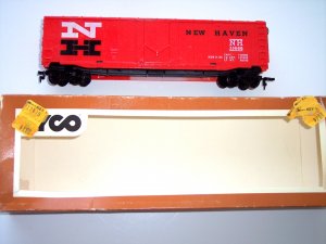 Tyco NH New Haven Plug Door Box Car in Box 35688 Model RR Train