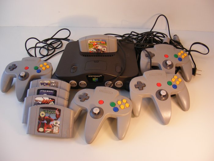Nintendo 64 N64 Video Game Console Lot 5 Games, 4 Controller N64 Mario Kart