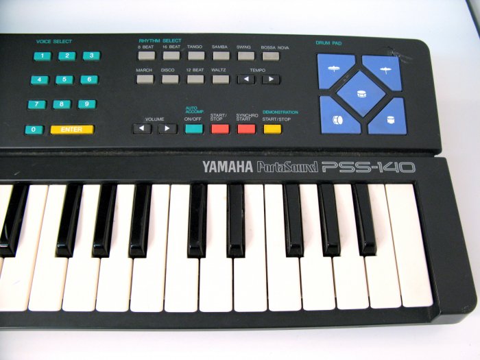 Vintage YAMAHA PSS140 ELECTRONIC KEYBOARD RARE HTF