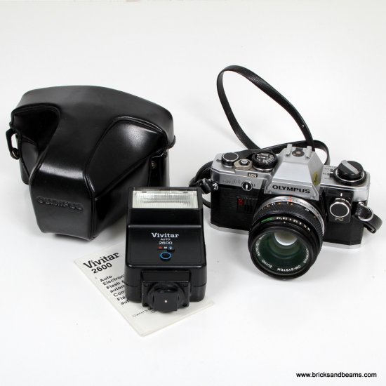 Olympus OM 10 35mm SLR FILM Camera w Manual Adapter Olympus Zuiko 11.8