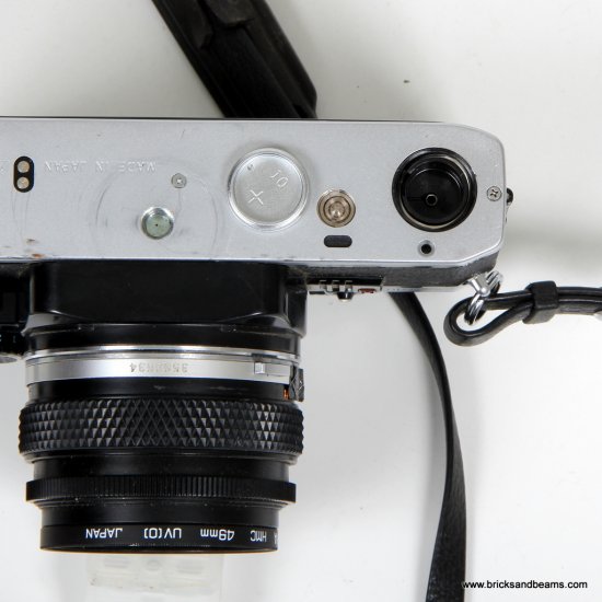 Olympus OM 10 35mm SLR FILM Camera w Manual Adapter Olympus Zuiko 11.8