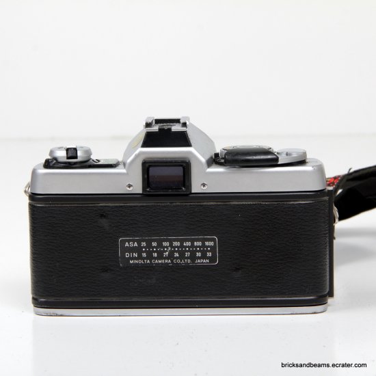 Minolta XG1 SLR 35mm Film Camera with 2 Lens Zoom Lens Kit