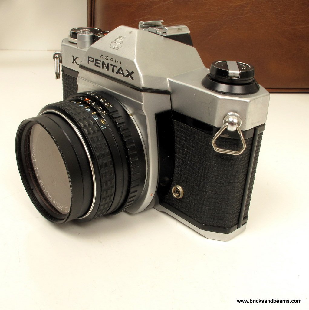 Asahi Pentax K1000 SLR 35mm Film Camera Kit w 2 Lenses 50mm 205mm Manual