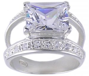CUBIC ZIRCONIA CZ STERLING SILVER RING SIZE 8 or 9