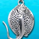 PENDANT - Spotted Rays