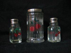Hand-Painted Sugar & salt & Pepper Shaker Set