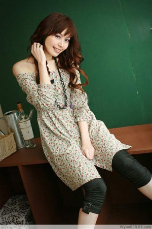 Japan Stylish Off-Shoulder Floral Top