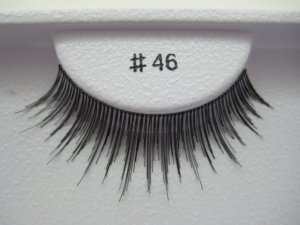 FALSE EYELASHES 46 [Comparable to MAC 3]