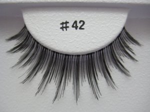 FALSE EYELASHES 42 [Comparable to MAC 7]
