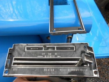 67 1967 68? Buick Lesabre Wildcat? dash heater control assembly GM