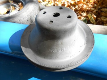 1970 Chevy truck Nova Chevelle Camaro Impala 350 water pump pulley 3927797AF GM