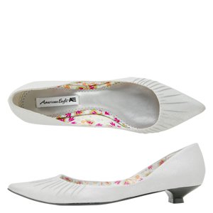 American Eagle Kash Kitten Heel Sizes 7.5