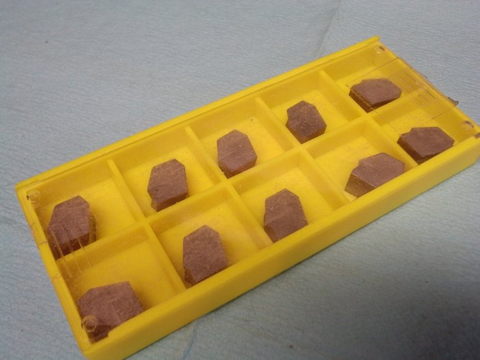 NEW STOCK Carbide Insert DGTR-8-4-DC 54 Box Of 10 FREE SHIPPING 95d