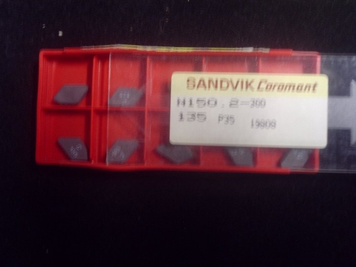 Sandvik N 150 Z-300 Grade 135 P-35 Carbide Inserts