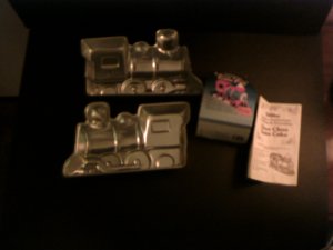 3 - D Choo Choo Train Cake Pan - by Wilton -- 502-852 -- 1974 *