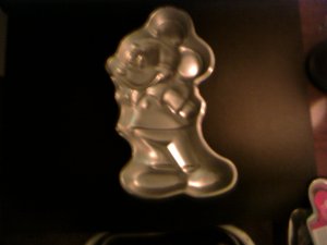 Mickey Mouse Cake Pan - by Wilton -- 515-1805 -- 1978 *