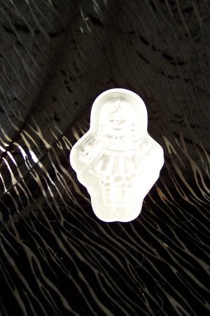 SINGLE -- Raggedy Ann Cake Pan - by Wilton -- 508-450 -- 1975 *
