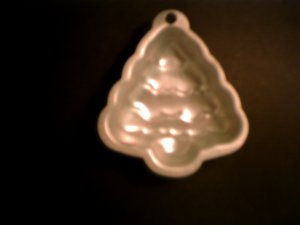 1 -- Single Christmas Tree Cake Pan - by Wilton -- 2105-1124 *