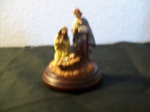 Small Blessings Nativity -- Free Standing
