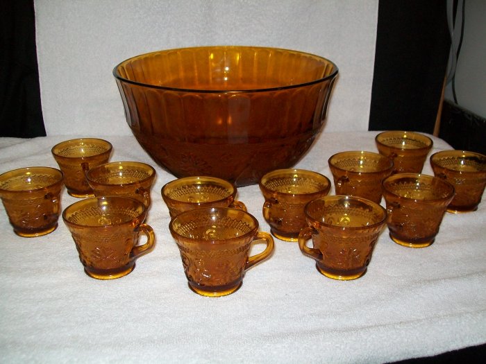 Sandwich Amber Punch Bowl Set Tiara Glassware