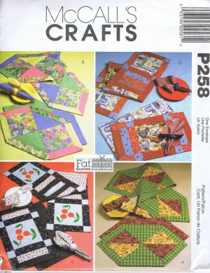 P258 McCall's -- Kitchen Essentials -- Fat Quarters - (T-Bla-S-13)