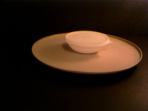 Tupperware -- Large Platter with Snap in Chip Bowl (B-1)