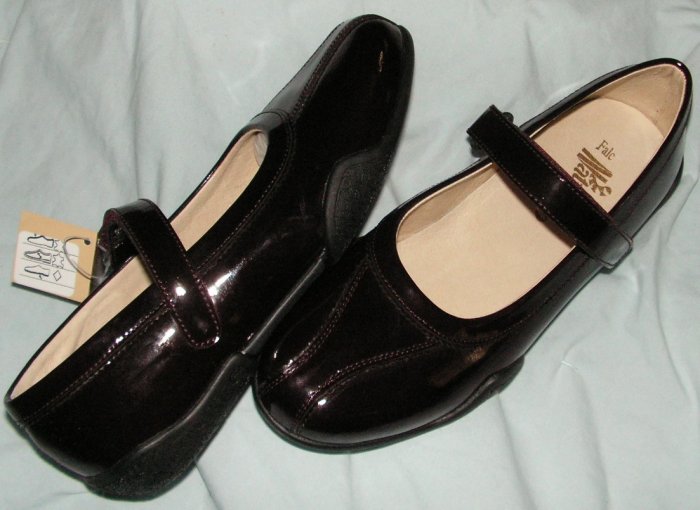 Naturino Maroon Mary Jane Size 35
