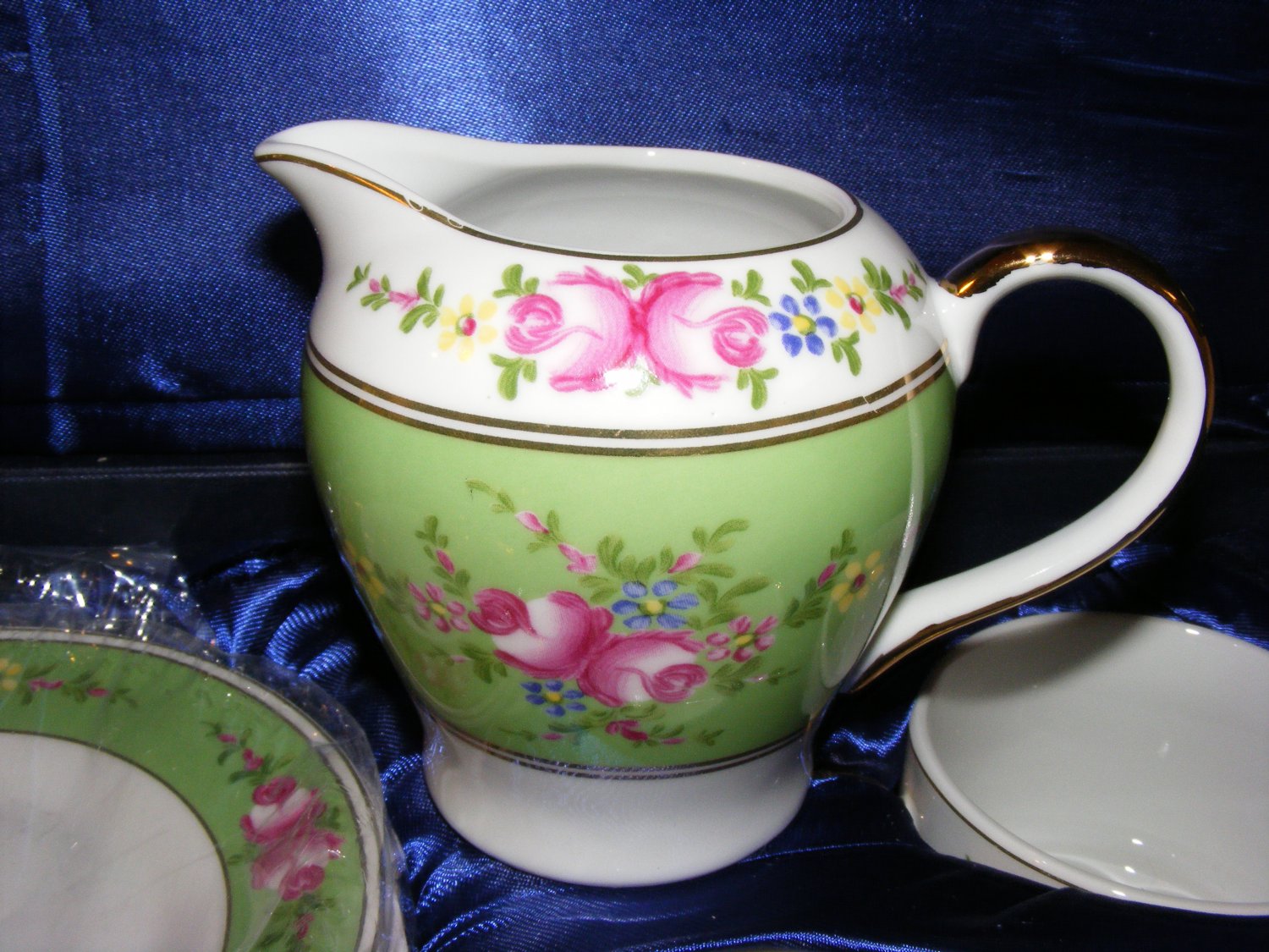 SORELLE Porcelain China Green Mint Garden Pattern Tea Set 17Piece