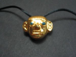 Big eye cord necklace