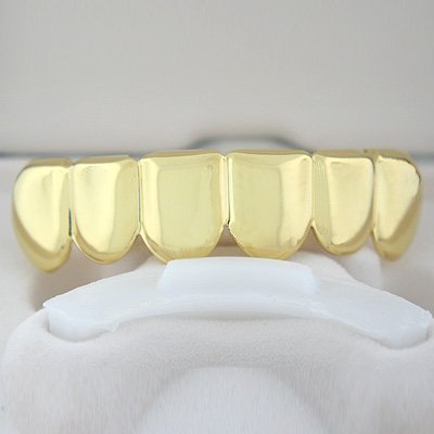 Golden-Style Player Grillz