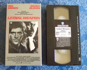 Lethal Weapon Warner Home Video Danny Glover Mel Gibson VHS Video Tape