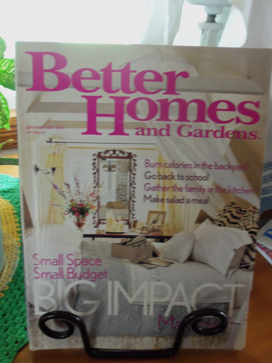 BETTER HOMES AND GARDENS September 2004 Back Issue Decorating Home