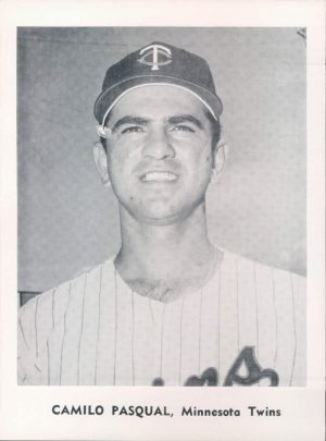 1961 Jay Publishing Twins Set A-Camilo Pascaul