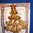Christmas PIN #0413 Vintage Christmas Tree Goldtone & Red Enamel Ornaments Pin