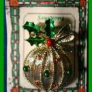 Christmas PIN #0334a Signed Gerrys VTG Christmas Ball Ornment Red-Green Goldtone Christmas PIN #0334a Signed Gerrys VTG Christmas Ball Ornment Red-Green Goldtone