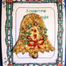 Christmas PIN #0035 VTG Bell Goldtone w/Enamel Wreath Holly Bow Goldtone HOLIDAY Christmas PIN #0035 VTG Bell Goldtone w/Enamel Wreath Holly Bow Goldtone HOLIDAY
