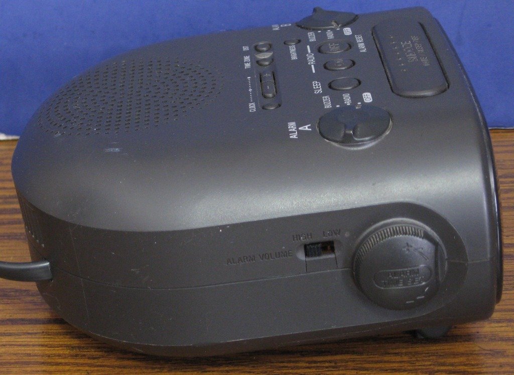 Sony Dream Machine ICFC318 Alarm Clock AM/FM Radio Black