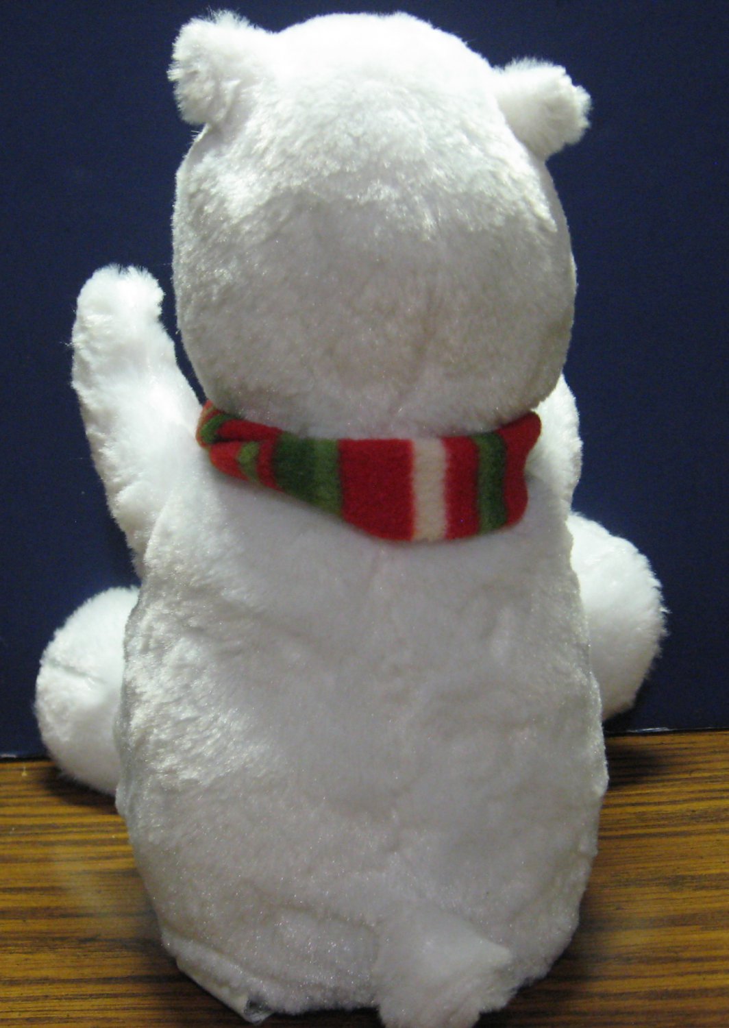 christmas singing polar bear