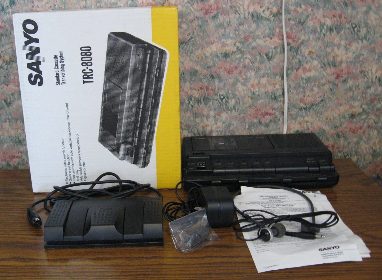 SOLD Sanyo Standard Cassette Transcribing System TRC8080