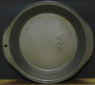 Ekco Baker's Secret M310 Pie Tin - 9" - 1980 Vintage