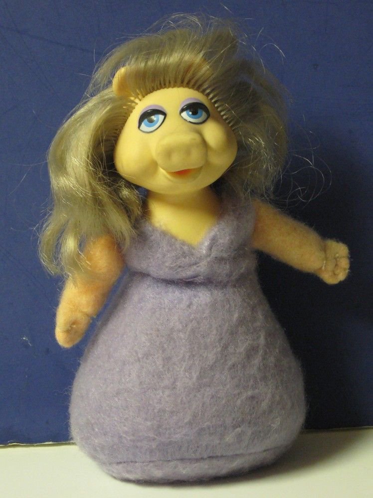 SOLD Muppet Show Miss Piggy Bean Bag Plush Doll 867 Muppets
