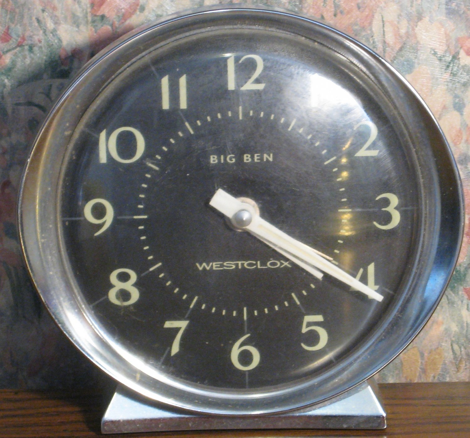 Westclox Big Ben Wind Up Alarm Clock Model 0348 - Luminous Hands - 1980s Vintage