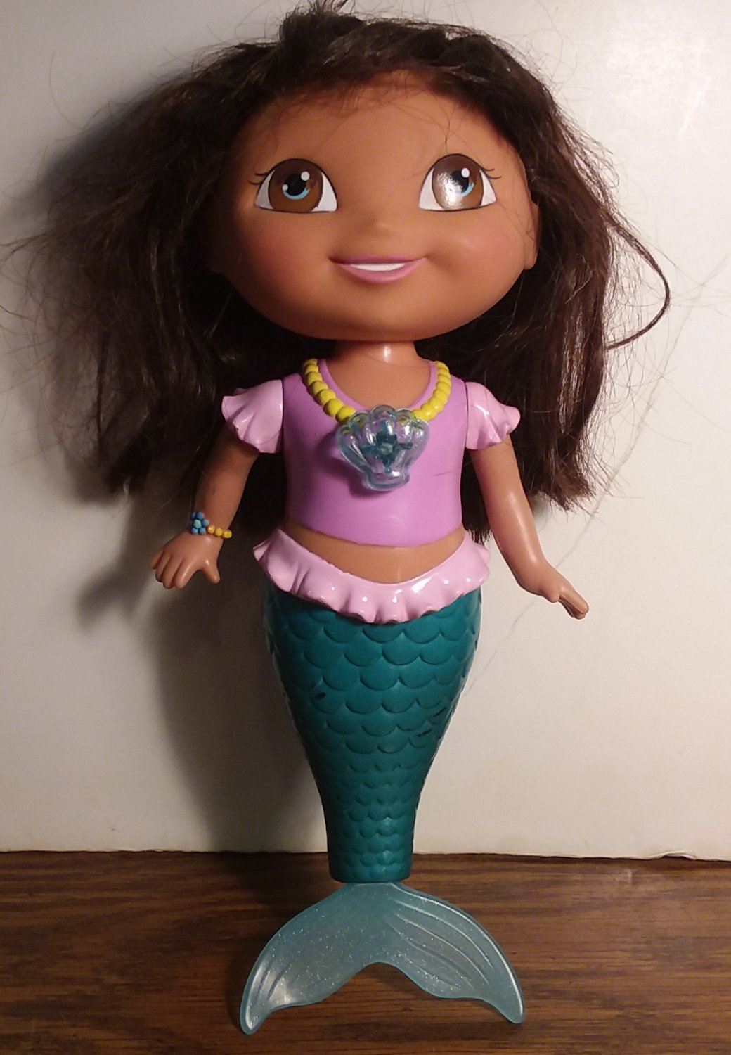 Sold - Dora The Explorer Wind Up Swimming Mermaid Doll - Swim And 